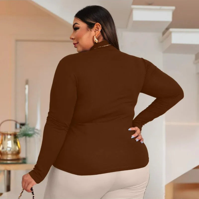 Blusa cacharrel feminina plus size marrom com manga longa e gola alta segunda pele.