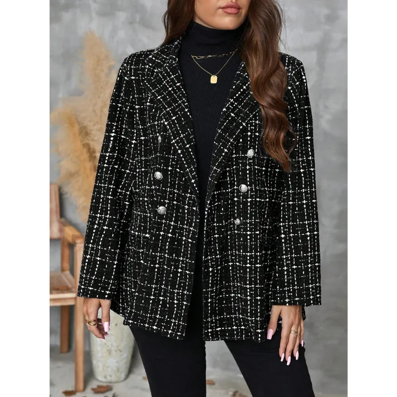 Blazer Tweed Xadrez Plus Size Feminino Preto e Branco de Inverno