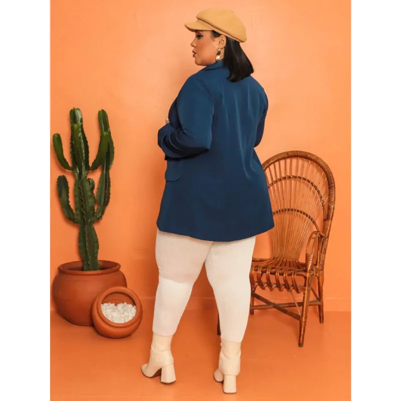 Max blazer feminino plus size azul marinho slim fit com manga longa.