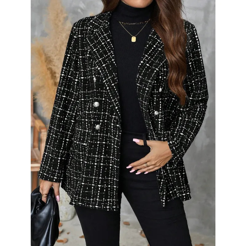 Blazer Tweed Xadrez Plus Size Feminino Preto e Branco de Inverno