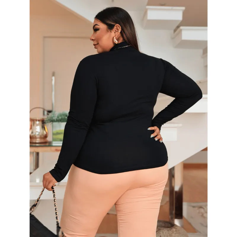 Blusa cacharrel feminina plus size marrom com manga longa e gola alta segunda pele.