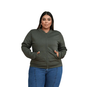 Suéter moletom plus size marrom com zíper e bolsos.

