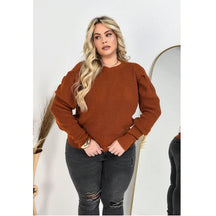 Blusa suéter tricô plus size ferrugem com manga bufante princesa e gola redonda.