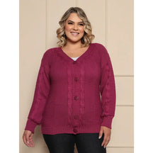 Casaco suéter plus size feminino roxo com botão trançado oversized.