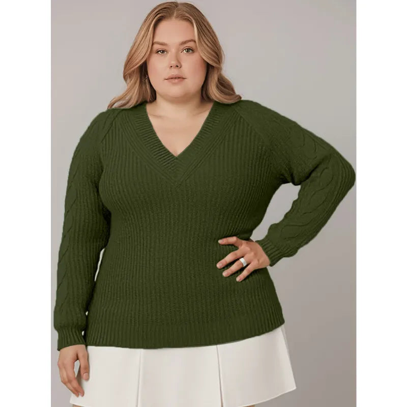 Blusa suéter plus size feminina verde militar em tricô com gola V e manga longa.