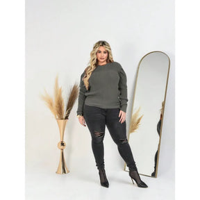Blusa suéter tricô plus size ferrugem com manga bufante princesa e gola redonda.