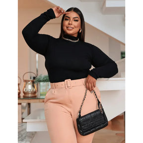 Blusa cacharrel feminina plus size marrom com manga longa e gola alta segunda pele.
