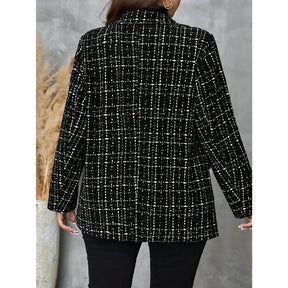 Blazer Tweed Xadrez Plus Size Feminino Preto e Branco de Inverno