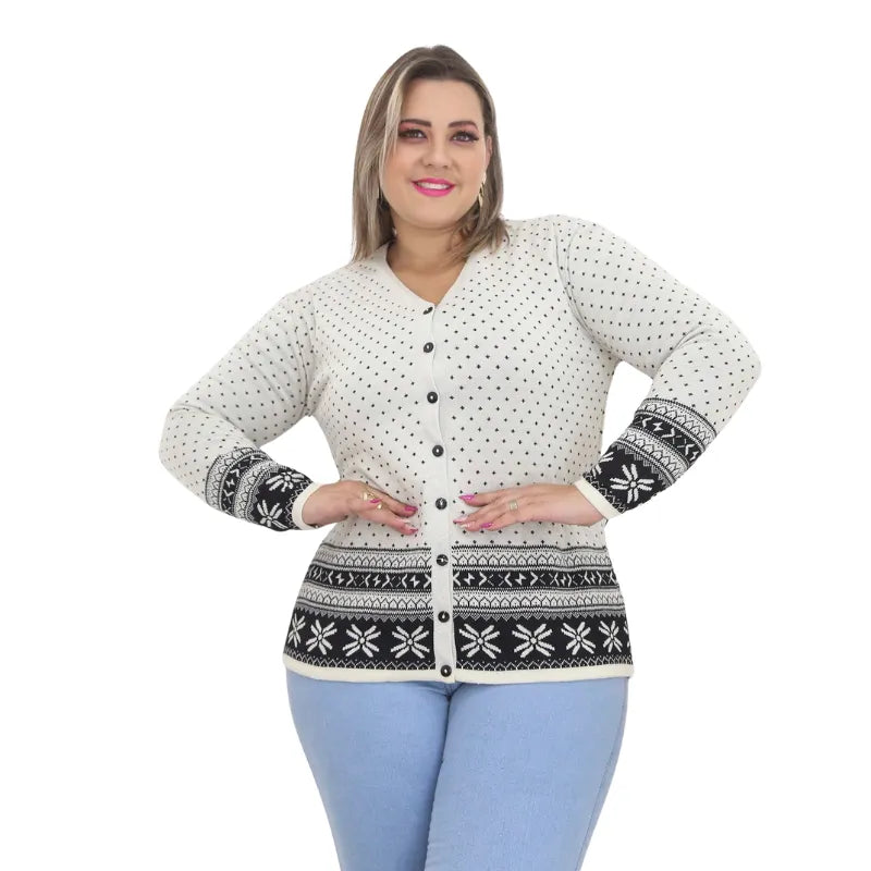 Suéter plus size vermelho com botões, decote V e manga longa.