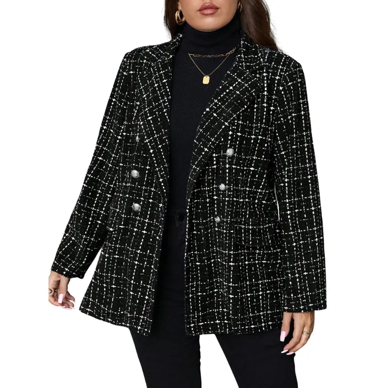 Blazer Tweed Xadrez Plus Size Feminino Preto e Branco de Inverno